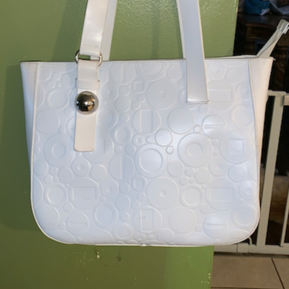 FURLA WHITE AUTHENTIC  SHOULDER BAG